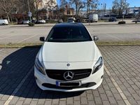 Gebraucht Mercedes A180 122 PS (89 kW) 2016 Weiß Limousine