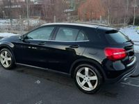 Gebraucht Mercedes GLA200 156 PS (114 kW) 2015 Schwarz SUV