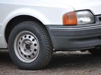 Second-hand Ford Escort 54 CP (39 kW) 1987 Berlinǎ
