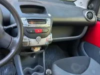 Gebraucht Toyota Aygo 68 PS (50 kW) 2006 Rot Kleinwagen