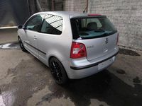 Gebraucht VW Polo Basis 75 PS (55 kW) 2003 Silber Kleinwagen