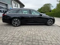 Second-hand Mercedes E220 Avantgarde 197 CP (144 kW) 2023 Negru Berlinǎ
