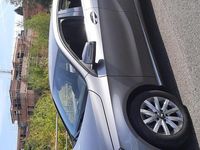 Gebraucht Mercedes A180 122 PS (89 kW) 2015 Grau Kleinwagen