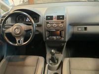 Gebraucht VW Touran 105 PS (77 kW) 2012 Braun Van / Kleinbus