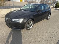Gebraucht Audi A3 Attraction 105 PS (77 kW) 2015 Braun Limousine