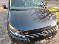 Gebraucht VW Touran Cup 105 PS (77 kW) 2015 Schwarz Van / Kleinbus