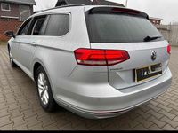 Gebraucht VW Passat Comfortline 150 PS (110 kW) 2018 Silber Kombi