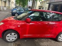 Gebraucht Suzuki Swift 92 PS (67 kW) 2010 Rot Kleinwagen