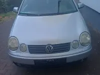 Gebraucht VW Polo Basis 64 PS (47 kW) 2004 Silber Kleinwagen
