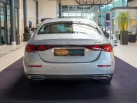 Gebraucht Mercedes E300 Avantgarde 197 PS (144 kW) 2024 Hightechsilber Limousine