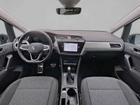 Gebraucht VW Touran S 150 PS (110 kW) 2024 Grau Van / Kleinbus