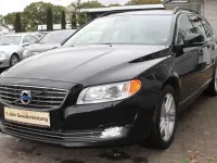 Gebraucht Volvo V70 Momentum 136 PS (100 kW) 2013 Schwarz Kombi