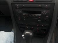 Gebraucht Audi A6 220 PS (161 kW) 2004 Grau Kombi