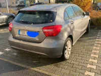 Gebraucht Mercedes A180 109 PS (80 kW) 2013 Grau Limousine