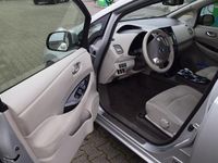 Gebraucht Nissan Leaf 58 kW (80 PS) 2011 Silber Kleinwagen
