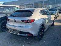 Neu Mazda 3 Exclusive-Line 186 PS (136 kW) 2026 Platinum quartz Limousine