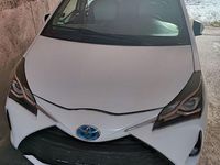 Gebraucht Toyota Yaris Comfort 101 PS (74 kW) 2017 Weiß Kleinwagen