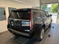 Gebraucht Cadillac Escalade 426 PS (313 kW) 2018 Schwarz/black SUV