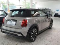 Gebraucht Mini Cooper Classic 136 PS (100 kW) 2021 Grau Kleinwagen