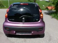 Gebraucht Peugeot 107 Active 68 PS (50 kW) 2014 Violett metallic Kleinwagen