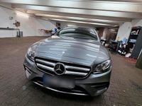 Gebraucht Mercedes E220 197 PS (144 kW) 2016 Grau Limousine