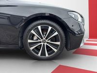 Gebraucht Mercedes E400 AMG 330 PS (242 kW) 2023 Metalliclack obsidianschwarz Kombi