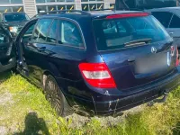 Gebraucht Mercedes C220 170 PS (125 kW) 2011 Blau Kombi
