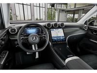 Gebraucht Mercedes GLC200 Advanced Plus 204 PS (150 kW) 2024 Silber / mojavesilber SUV