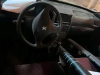 Gebraucht Peugeot 106 60 PS (44 kW) 2000 Rot Kleinwagen