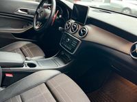 Gebraucht Mercedes CLA220 Shooting Brake 177 PS (130 kW) 2016 Rot Kombi