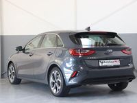 Gebraucht Kia Ceed Spirit 140 PS (102 kW) 2019 Grau Kleinwagen