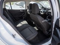 Gebraucht Ford Focus Cool & Connect 95 PS (69 kW) 2022 Frostweiß Kombi
