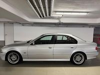 Gebraucht BMW 520 Lifestyle 170 PS (125 kW) 2003 Silber Limousine