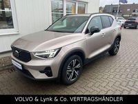 Gebraucht Volvo XC40 Plus 163 PS (119 kW) 2023 Bright dusk metallic (metallic) SUV