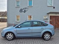Second-hand Ford Focus 116 CP (85 kW) 2007 Albastru Berlinǎ