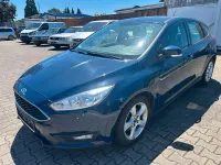 Gebraucht Ford Focus 101 PS (74 kW) 2016 Blau Limousine