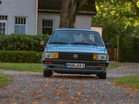 Second-hand VW Passat 90 CP (66 kW) 1987 Albastru Berlinǎ