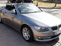 Gebraucht BMW 325 Cabriolet 218 PS (160 kW) 2010 Grau Cabrio