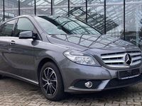 Gebraucht Mercedes B180 122 PS (89 kW) 2012 Mountaingrau Van / Kleinbus
