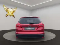 Gebraucht Ford Focus Titanium 120 PS (88 kW) 2015 Rot Limousine