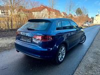 Gebraucht Audi A3 Ambiente 122 PS (89 kW) 2013 Blau Limousine