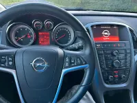 Gebraucht Opel Astra Edition 110 PS (80 kW) 2015 Schwarz Kombi
