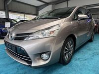 Gebraucht Toyota Verso Skyview Edition 111 PS (81 kW) 2015 Braun Van / Kleinbus