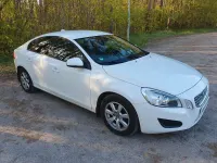 Second-hand Volvo S60 150 CP (110 kW) 2012 Alb Berlinǎ
