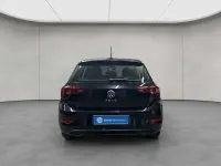 Gebraucht VW Polo Life 80 PS (58 kW) 2022 Deep black perleffekt Limousine