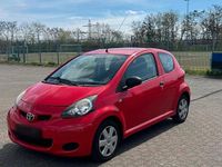 Gebraucht Toyota Aygo 68 PS (50 kW) 2009 Rot Kleinwagen