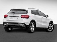 gebraucht Mercedes GLA180 PANO AHK LED NAVI TEMPOMAT SITZHEIZUNG