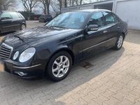Gebraucht Mercedes E320 Avantgarde 224 PS (164 kW) 2006 Schwarz Limousine