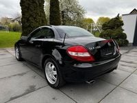 Second-hand Mercedes SLK200 163 CP (119 kW) 2007 Negru Cabrio