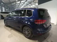 Gebraucht VW Touran Highline 150 PS (110 kW) 2023 Blau Van / Kleinbus